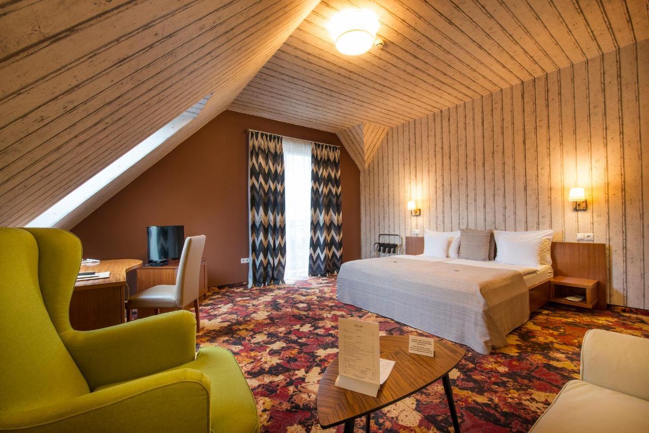 Hotel Lajta Park โมชนมายารูวาร์ ภายนอก รูปภาพ
