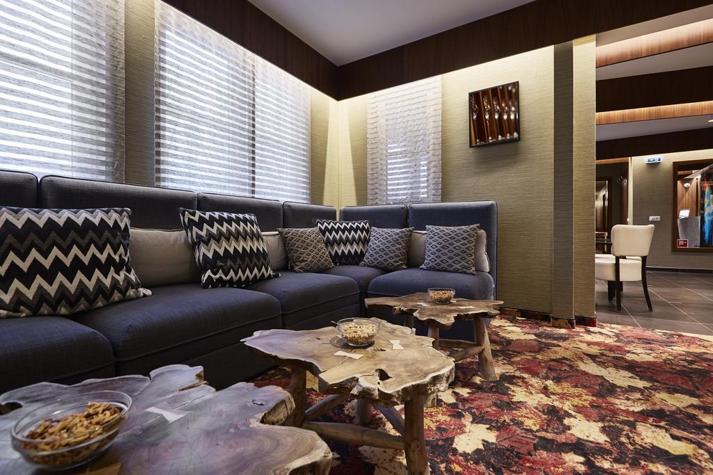 Hotel Lajta Park โมชนมายารูวาร์ ภายนอก รูปภาพ